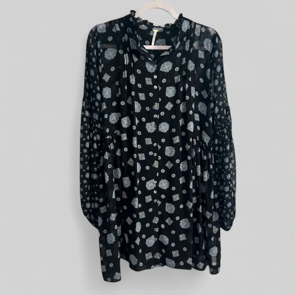 Free People Turn Turn Medallion print witchy mini dress Medium whimsigoth artsy